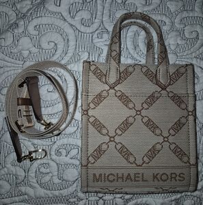 Michael Kors Small Crossbody Bag